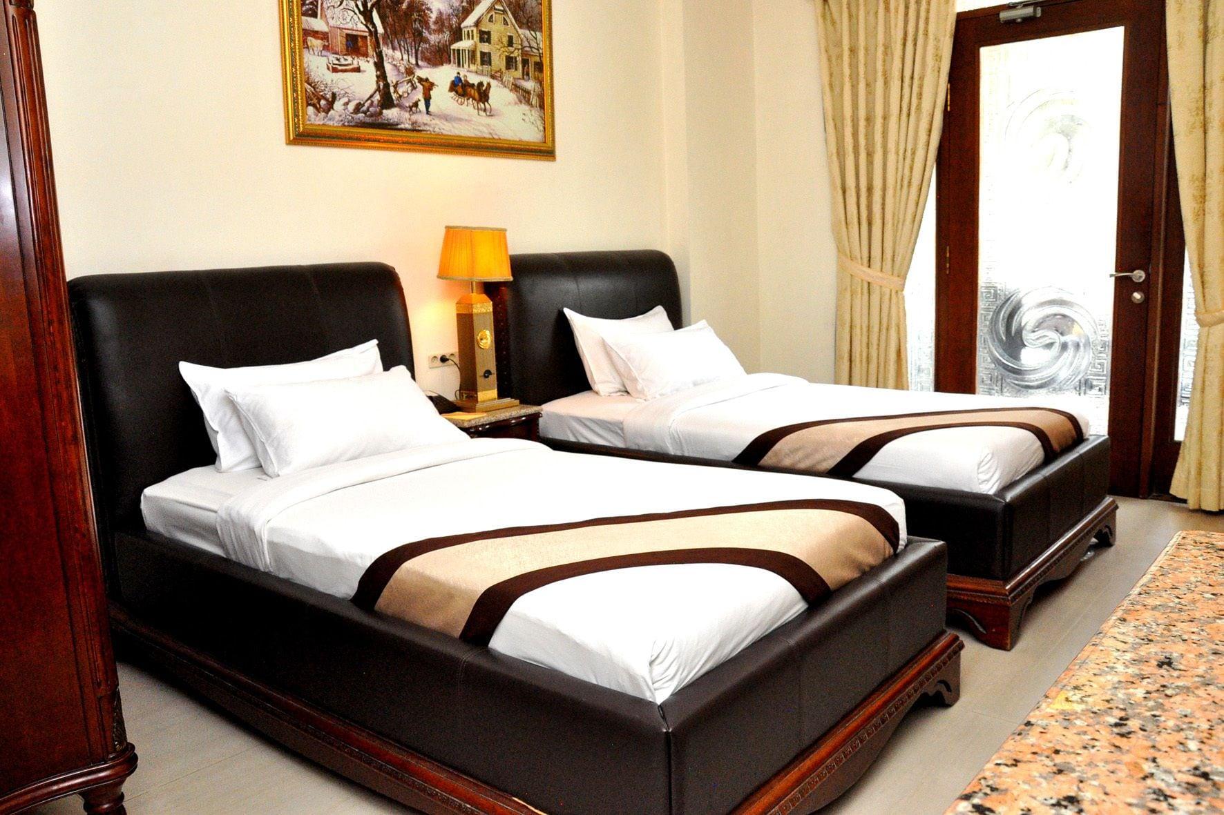 The Grand Palace Hotel Malang Esterno foto