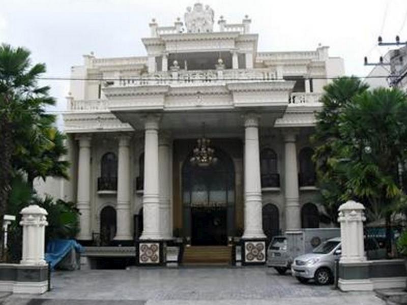The Grand Palace Hotel Malang Esterno foto